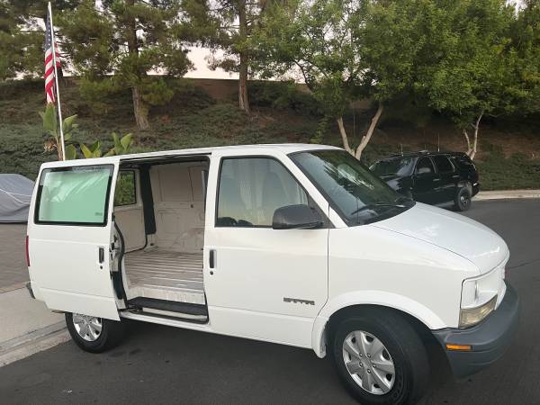 1998 GMC safari cargo van one owner 132, 000 miles for sale in Foothill Ranch, CA – photo 12