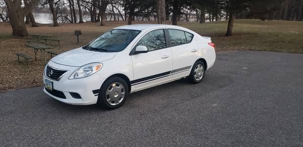 2013 Nissan Versa SV - cars & trucks - by owner - vehicle automotive... for sale in Sheldon, MN