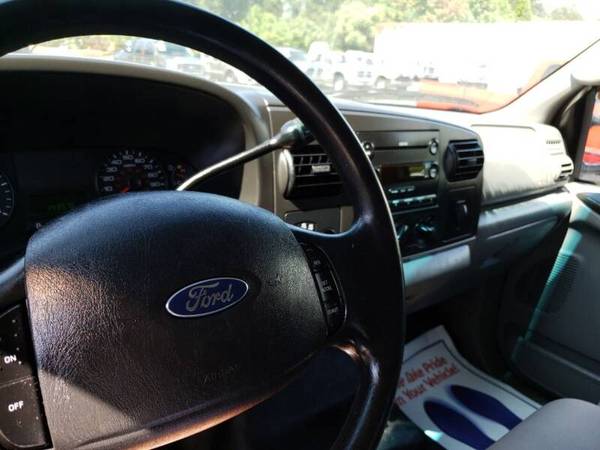 2007 FORD F350--XLT--CREW CAB--4WD--143K MILES--WHITE for sale in Lenoir, TN – photo 7