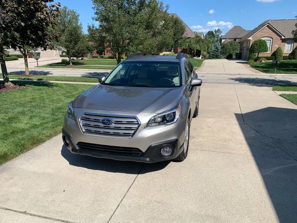 SUBARU OUTBACK 2017 - cars & trucks - by owner - vehicle automotive... for sale in Utica, MI – photo 3