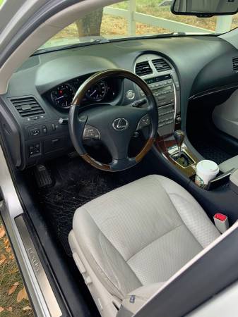 2011 Lexus ES 350 (Just right!) for sale in Ashland, OR – photo 7