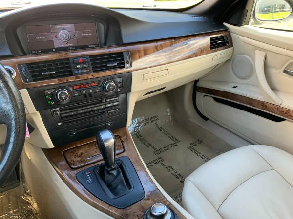 2008 BMW 328i hard top convertible 67k miles White w/Tan leather for sale in Jeffersonville, KY – photo 13