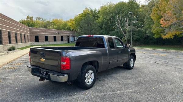 2010 Chevy Silverado 1500 LT: ONLY ONE Owner 4 Wheel Drive Ext for sale in Madison, WI – photo 7