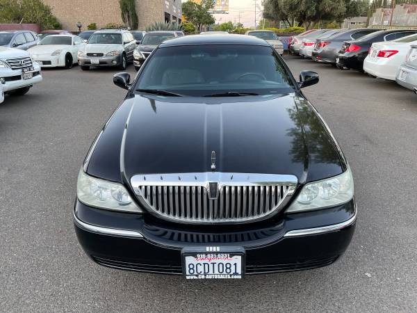 2005 Lincoln Town Car Signature Sedan BLACK LEATHER 6 PASSENGER for sale in Citrus Heights, CA – photo 7