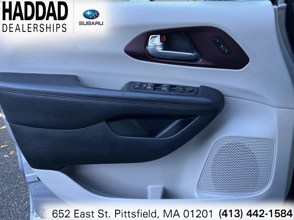 2020 Chrysler Pacifica Limited FWD for sale in Pittsfield, MA – photo 8