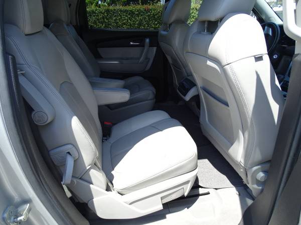 2011 GMC ACADIA SLT! 3RD ROW SEAT! BACK UP CAMERA! for sale in Santa Ana, CA – photo 19