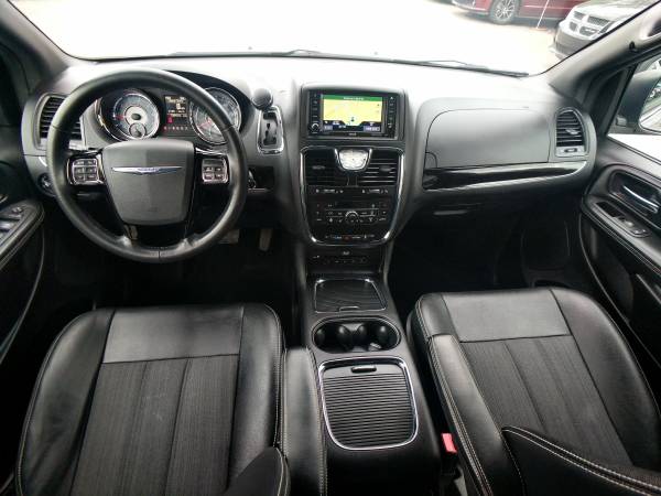 2016 Chrysler Town and Country S with 54K miles. 90 day warranty for sale in Jordan, MN – photo 17