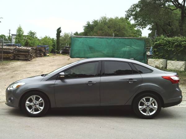 2013 Ford Focus SE Auto 4 cylinder low miles CD bluetooth for sale in Austin, TX – photo 8