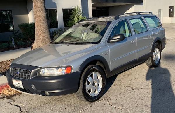2001 Volvo V70 XC AWD Wagon Turbo - We Finance for sale in North Hollywood, CA – photo 11