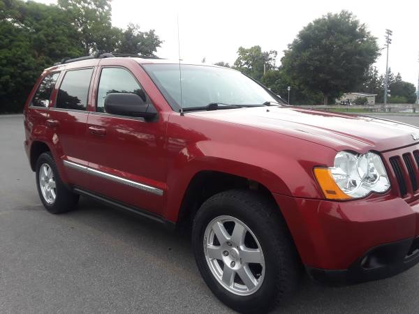 2010 Jeep Grand Cherokee - - by dealer - vehicle for sale in Brewerton, NY – photo 5