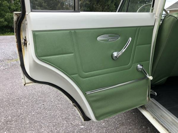 1965 Jeep wagoneer Kaiser FSJ White - - by for sale in Johnstown , PA – photo 18