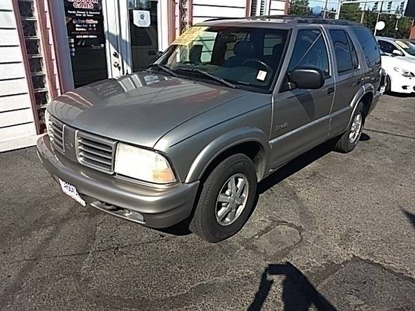 2000 Oldsmobile Bravada FREE WARRANTY included on this vehicle!! for sale in Lynnwood, WA