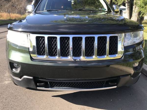 2011 Jeep Grand Cherokee - Financing Available! - cars & trucks - by... for sale in Morrisville, PA – photo 8