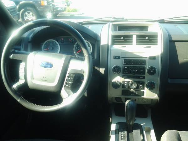 2010 Ford Escape XLT AWD - cars & trucks - by dealer - vehicle... for sale in Bausman, PA – photo 11