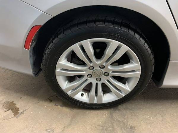 2015 Chrysler 200 Limited sedan Billet Silver Metallic Clearcoat -... for sale in Merrillville, IL – photo 11