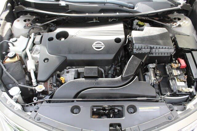 2013 Nissan Altima 2.5 SV for sale in Chicopee, MA – photo 19