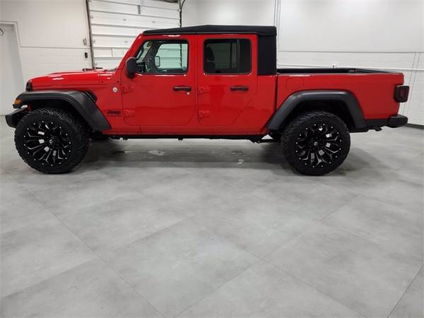 2020 Jeep Gladiator Sport with - - by dealer - vehicle for sale in Wapakoneta, OH – photo 11