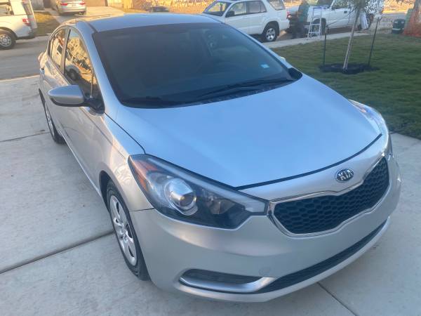 Kia Forte 2015 clean title 78.000 miles $ 5900 - cars & trucks - by... for sale in Round Rock, TX – photo 2