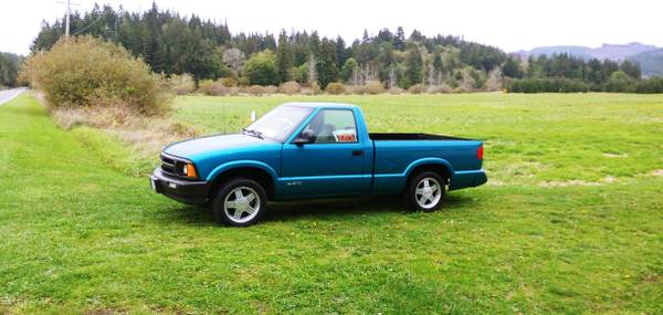 1995 S-10 STD CAB SHORT BED for sale in Coos Bay, OR