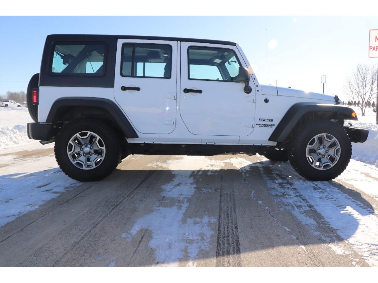 2016 Jeep Wrangler for sale in Clarence, IA – photo 8