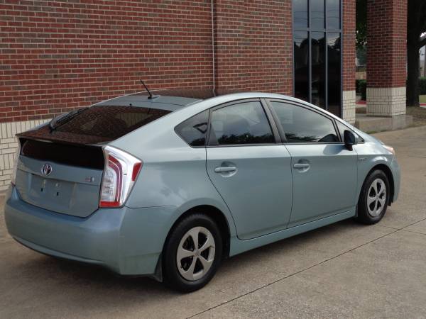 Toyota Prius From 2005 up to 2016 Good Conditions No Accidents -... for sale in Dallas, TX – photo 4