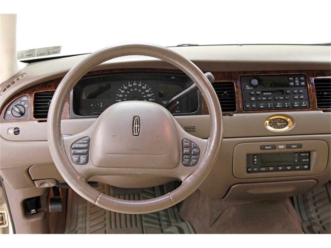 1998 Lincoln Town Car for sale in Morgantown, PA – photo 24