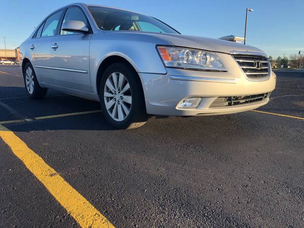 2009 Hyundai Sonata - cars & trucks - by owner - vehicle automotive... for sale in Clinton Township, MI
