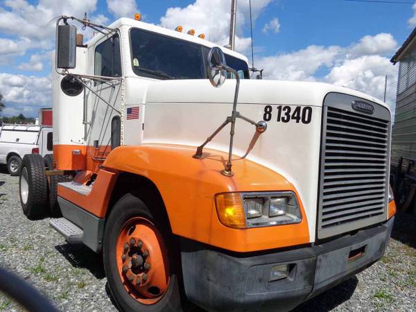 2002 Freightliner FL112 S/A Tractor Stk # 33791 for sale in Pacific, WA – photo 2