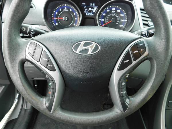2015 Hyundai Elantra SE for sale in Bloomington, MN – photo 17