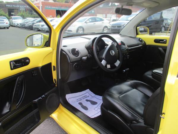 2010 Volkswagen Beetle **Hot Deal/Cold AC & Clean Title** - cars &... for sale in Roanoke, VA – photo 10