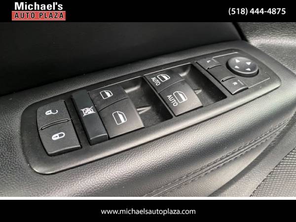 2014 Jeep Grand Cherokee Altitude 4x4 - cars & trucks - by dealer -... for sale in east greenbush, NY – photo 19