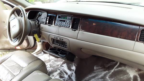 2000 Lincoln town car for sale in Bentonville, AR – photo 7