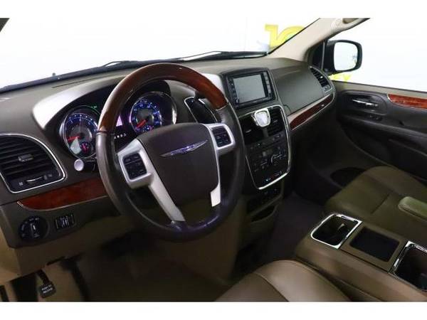 2014 Chrysler Town & Country Limited - mini-van for sale in Cincinnati, OH – photo 10