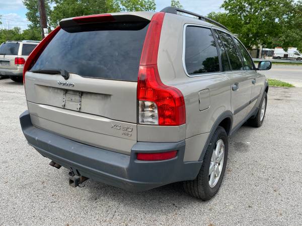 2004 Volvo XC90 3 Row Seats, 900 DOWN! - - by dealer for sale in Columbus, OH – photo 3