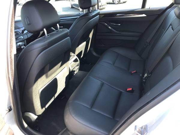 2015 BMW 5-Series 528i 4dr Sedan - - by dealer for sale in Santa Rosa, CA – photo 18