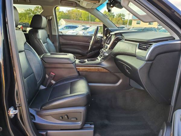 2015 Chevrolet Suburban 4WD LT Sport Utility 4D Trades Welcome Financi for sale in Harrisonville, KS – photo 4