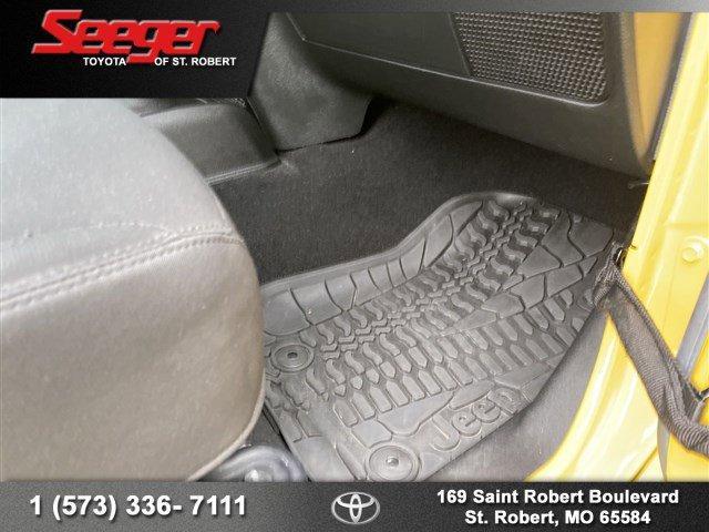 2015 Jeep Wrangler Unlimited Sport for sale in Saint Robert, MO – photo 26