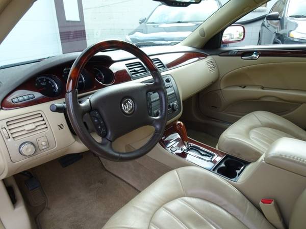 2009 Buick Lucerne CXL - - by dealer - vehicle for sale in Waterloo, IA – photo 11