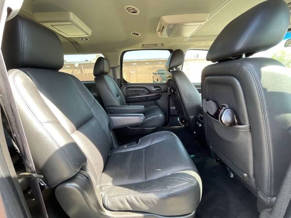 2012 Cadillac Escalade ESV Luxury VERY NICE - FULLY LOADED 4X4 for sale in Longmont, CO – photo 17