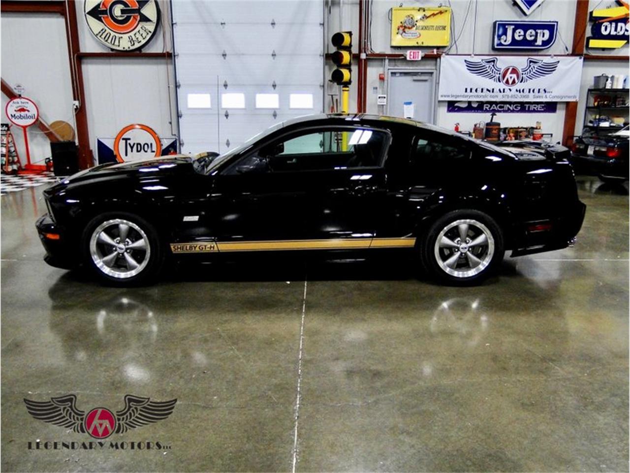 2006 Ford Mustang for sale in Beverly, MA – photo 2