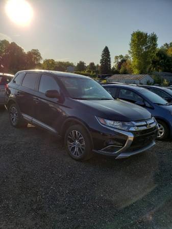 2018 Mitsubishi Outlander ES AWC for sale in St. Paul Park, MN – photo 2