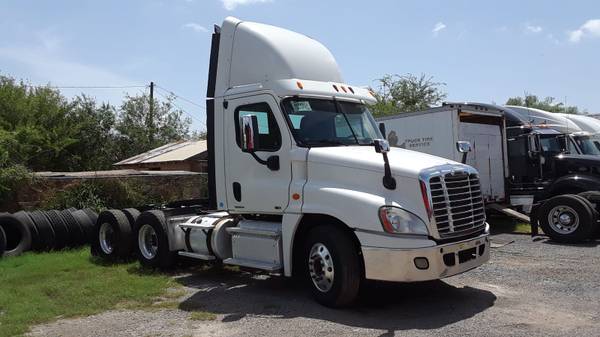 Freightliner daycab 2012 for sale in San Benito, TX