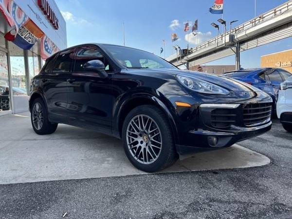 2017 Porsche Cayenne Platinum Edition - - by dealer for sale in Brooklyn, NY – photo 3