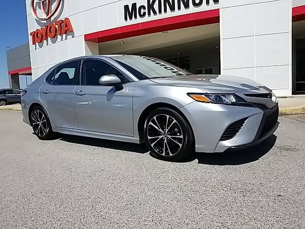 2018 Toyota Camry SE - - by dealer - vehicle for sale in Clanton, AL – photo 2