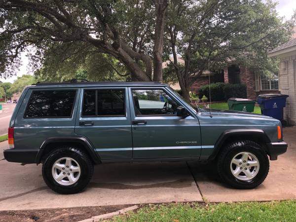 1998 Jeep Cherokee XJ for sale in College Station , TX