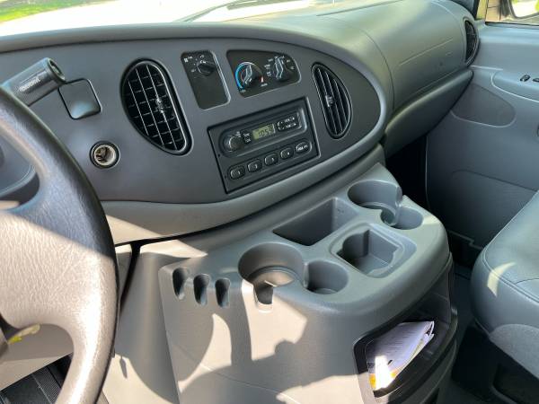 2005 Ford E150 Cargo Van 31K miles for sale in Selma, CA – photo 6