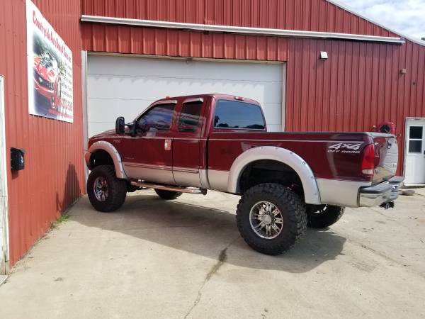 2000 Ford F250 Super Duty Super Cab XLT 7.3L 8" lift aftermarket rims! for sale in Gary, ND – photo 8