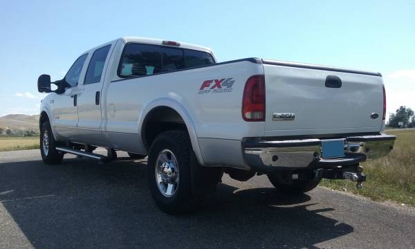 2005 Ford F250 Lariat Powerstroke 4x4 Crew Cab 8' bed Clean for sale in Clearmont, WY – photo 5