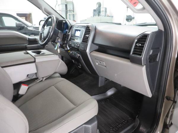 2018 Ford F150 XLT 4x4 *41,000 miles* - cars & trucks - by dealer -... for sale in Hudsonville, MI – photo 16