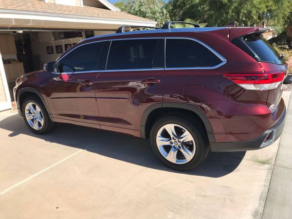 2018 Toyota Highlander Limited Low Miles for sale in Chandler, AZ – photo 4